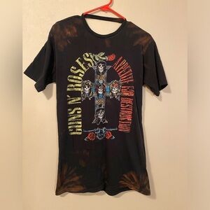 Guns n Roses distressed tee size small